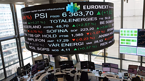 File - View of the market surveillance room of the Euronext France,Tuesday, 8 April 2025 the business district of La Defense, outside Paris. 